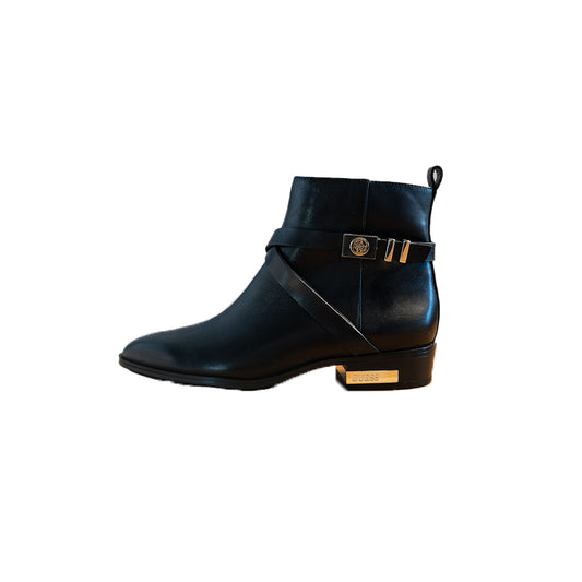 Guess - Botas Bajas Con Detalles Dorados