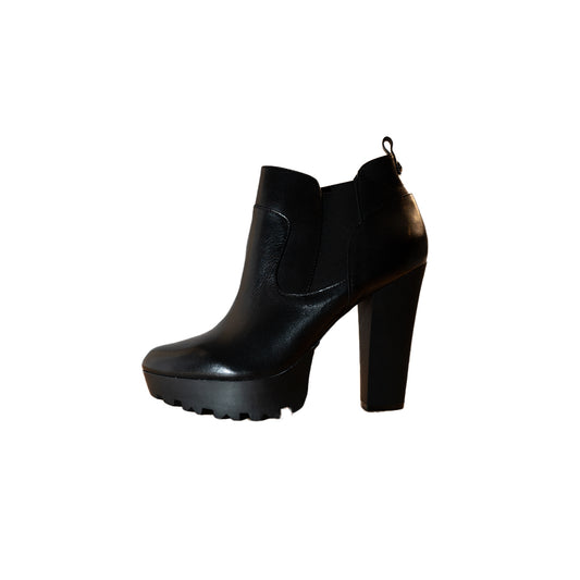 Guess - Botines Cuero Negro Con Goma